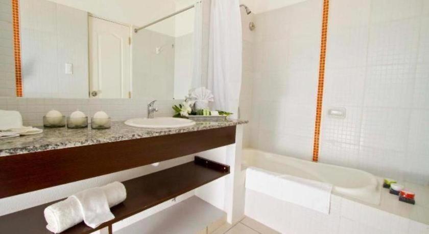 Terranova Suites Санта-Крус-де-ла-Сьєрра Екстер'єр фото